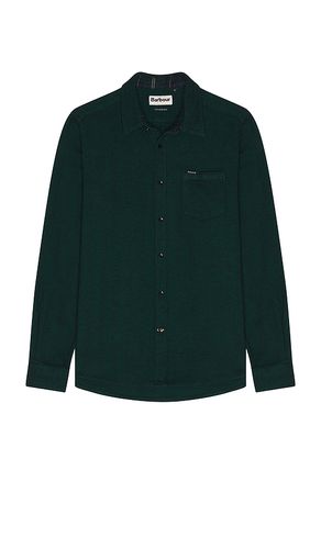 Robertson Tailored Herringbone Shirt in Green. - size L (also in M, XL/1X) - Barbour - Modalova