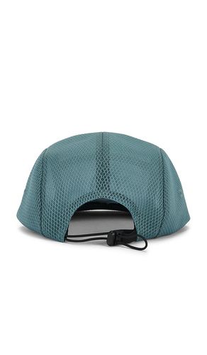 Prodigy Performance Cap in - Bad Birdie - Modalova