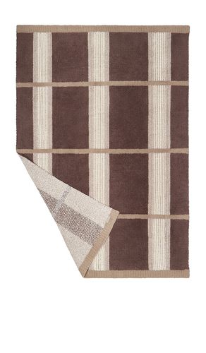 CozyChic Canyon Plaid Throw in Brown - Barefoot Dreams - Modalova