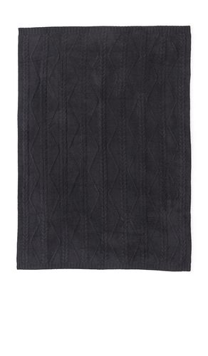 CozyChic Fisherman Cable Throw in - Barefoot Dreams - Modalova
