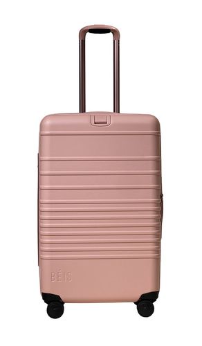 The Medium Check-In Roller in Pink - BEIS - Modalova