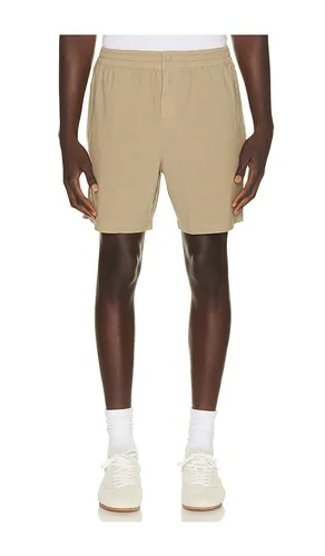 Shift short en color marrón talla L (también en M, S) - Beyond Yoga - Modalova