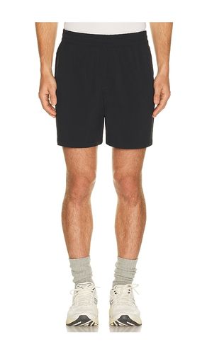 Pivotal 2.0 7 Men's Short in . Size S. Also in XXL/2X - Beyond Yoga - Modalova