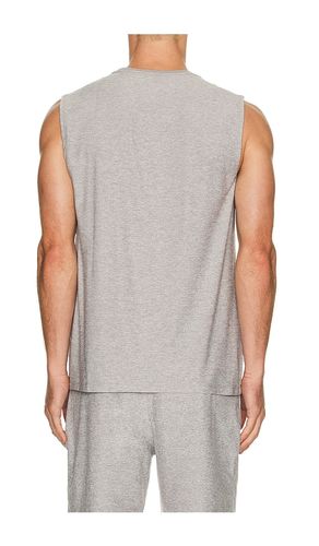 MUSKELSHIRT FEATHERWEIGHT in . Größe S. Also in XL/1X, XXL/2X - Beyond Yoga - Modalova