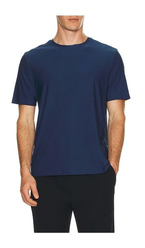 RUNDHALSSHIRT FEATHERWEIGHT in . Größe M. Also in S, XXL/2X - Beyond Yoga - Modalova
