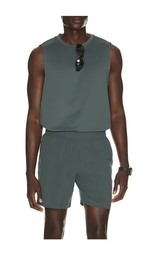 All in Active Tank in Green. - size L (also in S, XL/1X, XXL/2X) - Beyond Yoga - Modalova