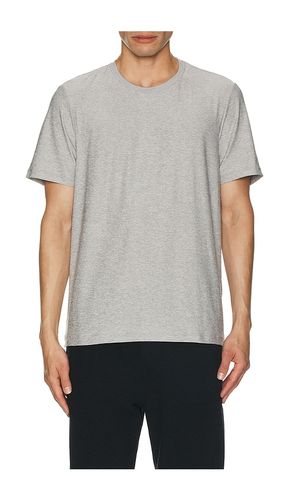 Always Beyond Crew Tee 2.0 in . Size M. Also in S, XL/1X, XXL/2X - Beyond Yoga - Modalova