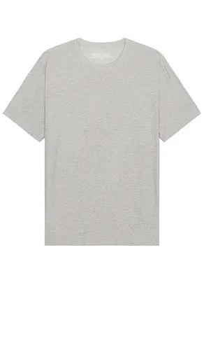 Always Beyond Crew Tee 2.0 in Grey. - size S (also in M, L, XL/1X, XXL/2X) - Beyond Yoga - Modalova