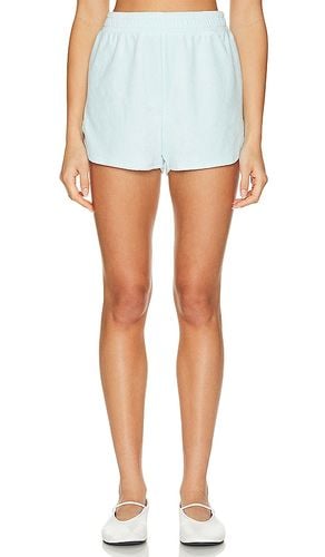 Tropez Sweat Short in Baby Blue. - size L (also in M, S, XL) - Beyond Yoga - Modalova