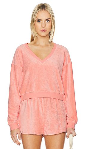 Tropez Pullover in Blush. - size L (also in M, S, XL, XS) - Beyond Yoga - Modalova