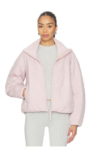 Warm Up Puffer Jacket in . Size S. Also in M, XL - Beyond Yoga - Modalova
