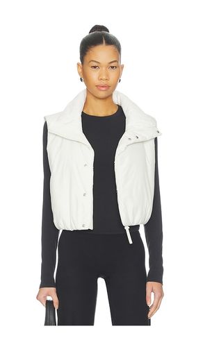 Warm Up Puffer Vest in . Taglia S. Also in M, L - Beyond Yoga - Modalova