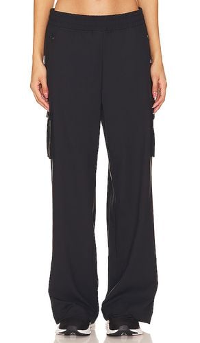 City Chic Cargo Pant in . Size L, S, XL - Beyond Yoga - Modalova