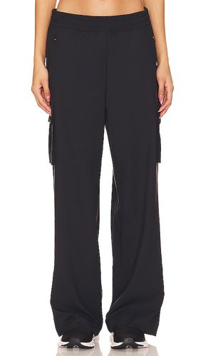 City Chic Cargo Pant in . - size M (also in L, S, XL) - Beyond Yoga - Modalova