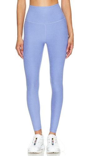 Leggings de cintura alta spacedye caught en the midi en color bebe azul talla M en - Baby Blue. Talla - Beyond Yoga - Modalova