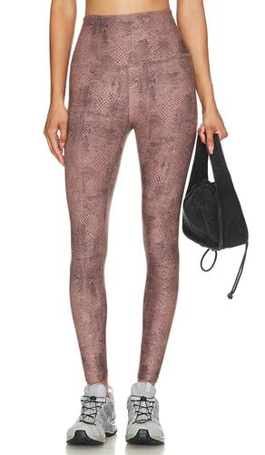 Softmark High Waisted Midi Legging in Brown. - size L (also in M, S, XL, XS) - Beyond Yoga - Modalova