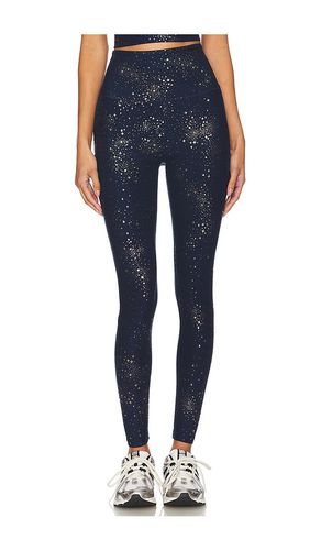 Softshine Caught in The Midi High Waisted Legging in Navy. - size L (also in M, S, XS) - Beyond Yoga - Modalova