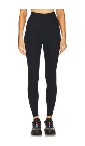 Spacedye Raise The Barre Shirred Legging in Black. - size L (also in XL, XS) - Beyond Yoga - Modalova