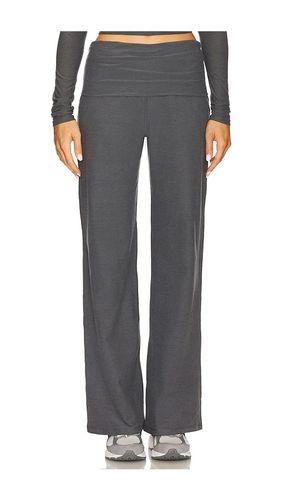 Spacedye Foldover Wide Leg Pant in . Size M, S, XL, XS - Beyond Yoga - Modalova