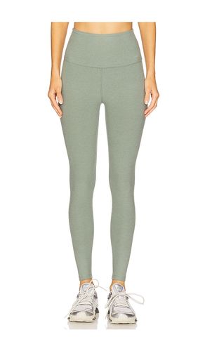 Space Dye Caught in The Midi High Waisted Legging in Sage. - size L (also in M, XS) - Beyond Yoga - Modalova