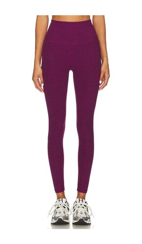 Spacedye Caught in The Midi High Waisted Legging in Purple. - size L (also in M, S, XS) - Beyond Yoga - Modalova