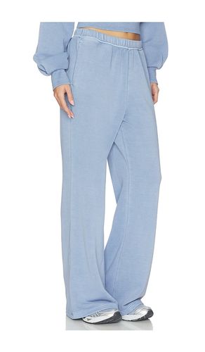 WEITER SCHNITT in . Größe L. Also in M, S, XL - Beyond Yoga - Modalova