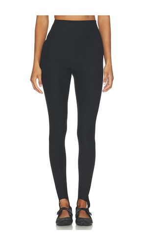 STIRRUP HIGH WAISTED LEGGING SPACEDYE in . Größe L. Also in M, S, XS - Beyond Yoga - Modalova