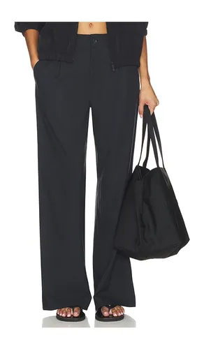 Status Wide Leg Trousers in . Size L. Also in M, S, XS, XXS - Beyond Yoga - Modalova