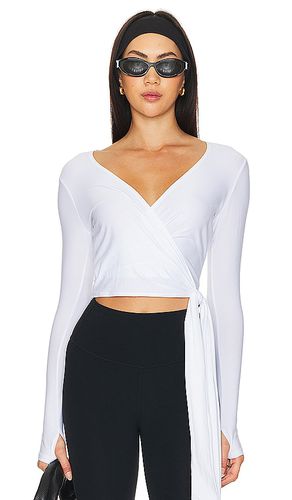 Top envolvente featherweight waist no time en color blanco talla L en - White. Talla L (también en M) - Beyond Yoga - Modalova