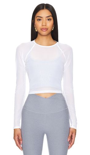 Show Off Cropped Top in . Size M, S, XL, XS - Beyond Yoga - Modalova