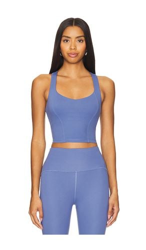 Powerbeyond Intensity Racer Cropped Tank Top in Blue. - size L (also in M, S, XL, XS) - Beyond Yoga - Modalova