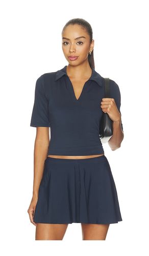 Sport Active V-neck Polo Top in . Größe M. Also in S - Beyond Yoga - Modalova