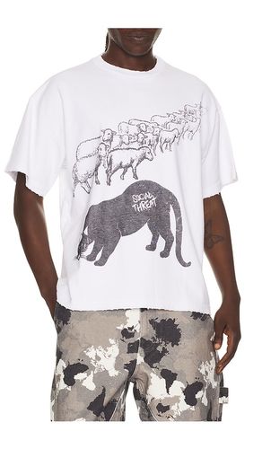 Social Threat Tee in . Size S. Also in M, L, XL/1X - Barriers Worldwide - Modalova