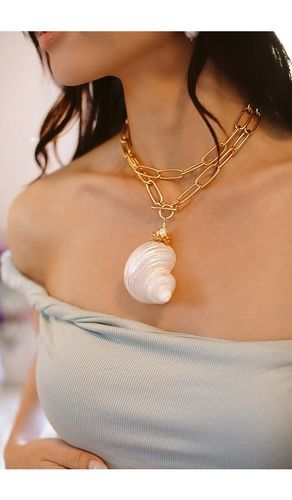 Sirena Necklace in - Brinker + Eliza - Modalova