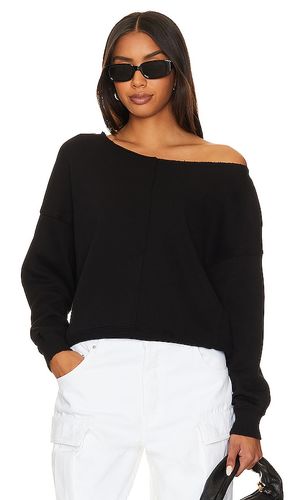 Off The Shoulder Crewneck in . - size L (also in M, S, XL, XS) - Bobi - Modalova