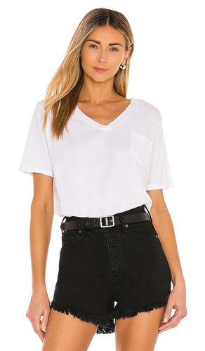 Light Weight Jersey V Neck Pocket Tee in . Taglia L. Also in M, S, XL, XS - Bobi - Modalova