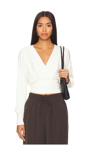 Long Sleeve Blouse in Cream. - size M (also in L, S, XL, XS) - Bobi - Modalova