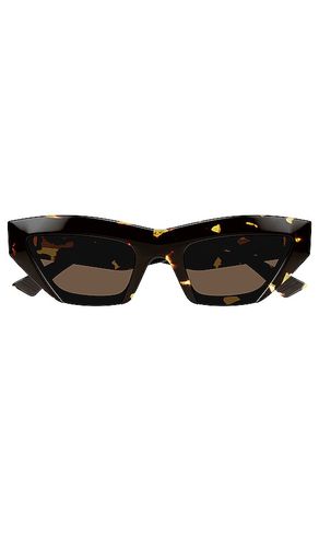 Edgy Narrow Cat Eye Sunglasses in Brown - Bottega Veneta - Modalova