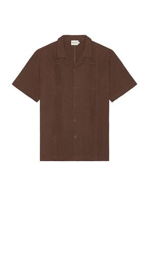 Striker Pleated Bowling Shirt in Brown. - size L (also in M, S, XL/1X) - Bound - Modalova