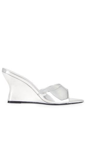 Maeva Wedge in Metallic Silver. - size 8 (also in 8.5, 9, 9.5) - BLACK SUEDE STUDIO - Modalova