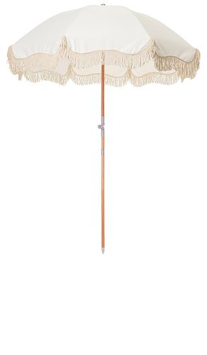 Premium Beach Umbrella in White - business & pleasure co. - Modalova