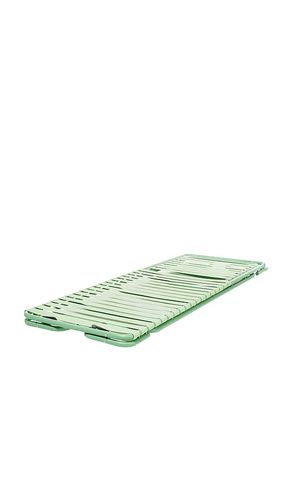 Sunliner Lounger in Green - business & pleasure co. - Modalova