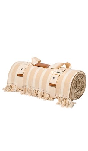 Beach Blanket in Tan - business & pleasure co. - Modalova