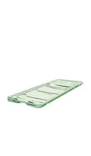 Sunliner Lounger in Green - business & pleasure co. - Modalova