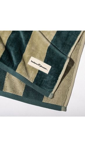Beach Blanket in Green - business & pleasure co. - Modalova