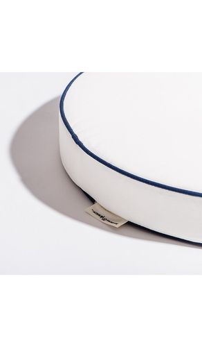 Circular Pillow in White - business & pleasure co. - Modalova