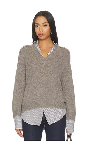 V-neck Printed Layered Pullover Sweater in Grey. - size M (also in S) - Brochu Walker - Modalova