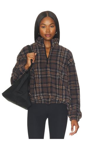 Leona Sherpa Jacket in . Size L. Also in M, S, XL, XS - BEACH RIOT - Modalova