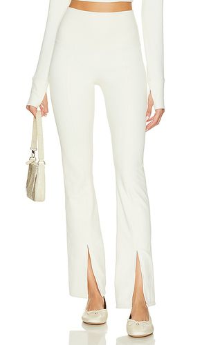 Alani Pant in Cream. - size M (also in S) - BEACH RIOT - Modalova