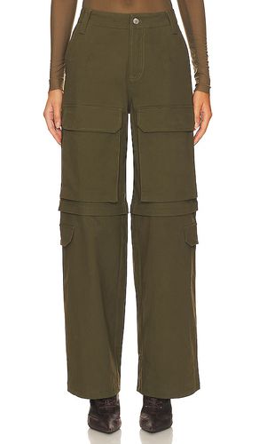 Kennedy 2.0 Cargo Pant in Army. - size M (also in S) - BY.DYLN - Modalova